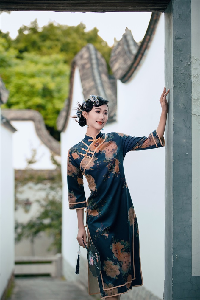 单人旗袍1