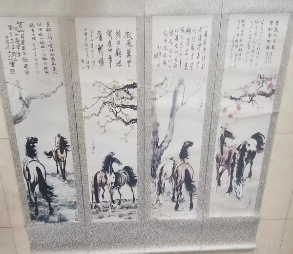 骏马图
