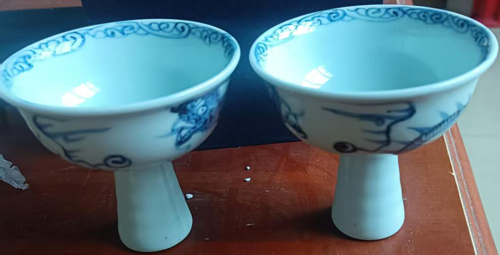 龙纹高脚杯