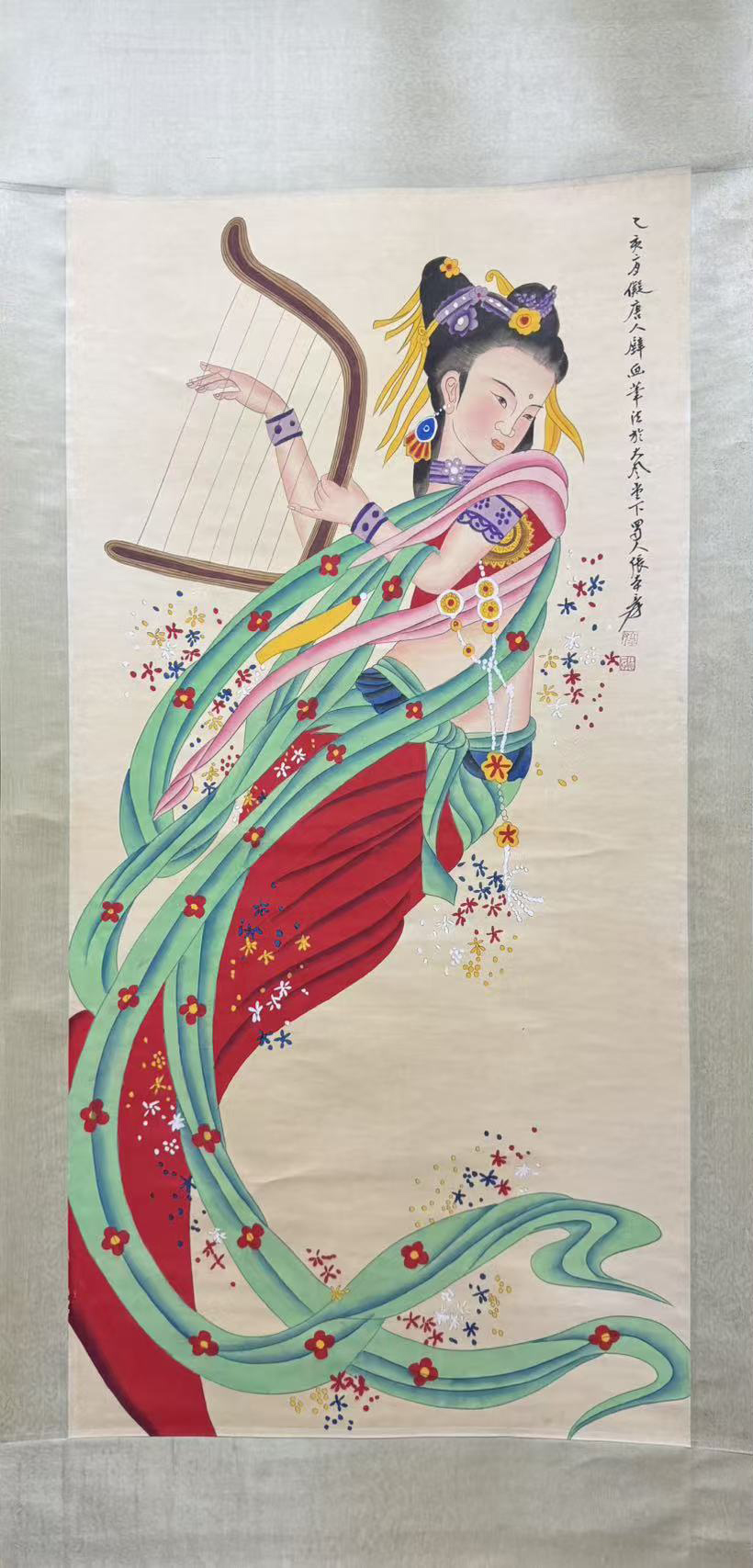 飞天仕女