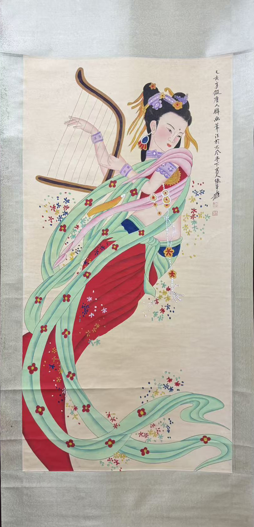 飞天仕女