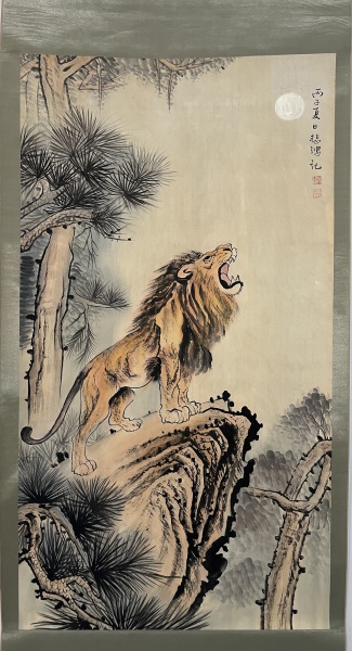 狮子望月