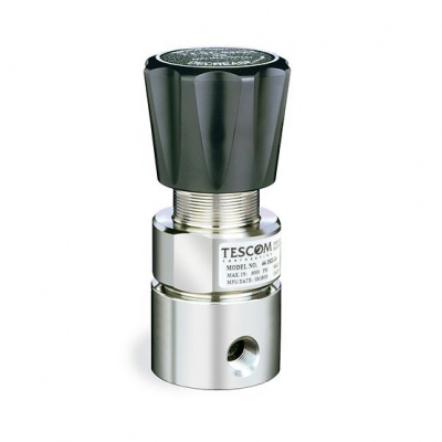 TESCOM™44-1700系列緊湊型背壓調節器