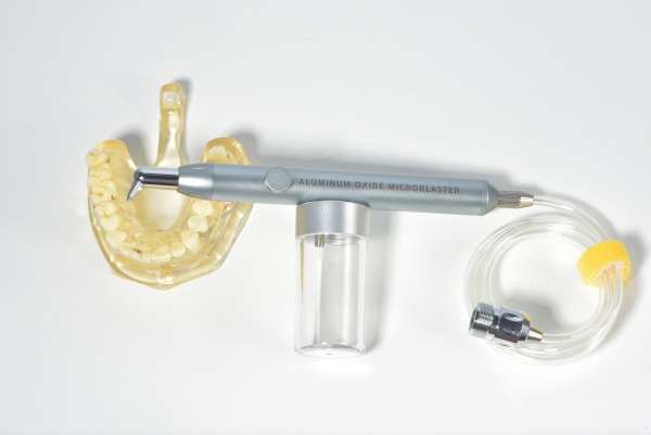  TY024  Aluminum Oxide Microblaster (without water)