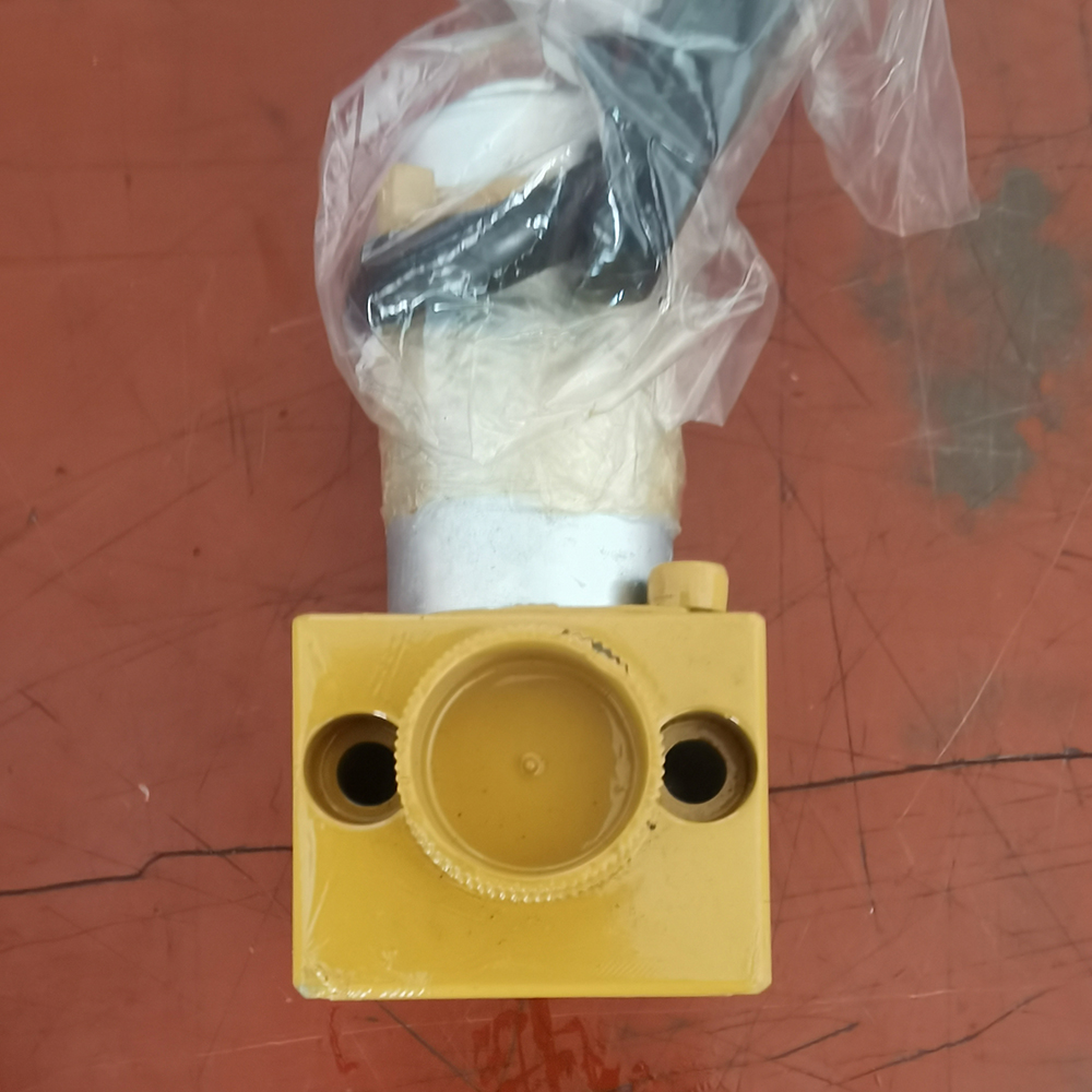 139-3990 24 VDC REDUCING SOLENOID VALVE FOR CATERPILLAR 315 320 330 350 375