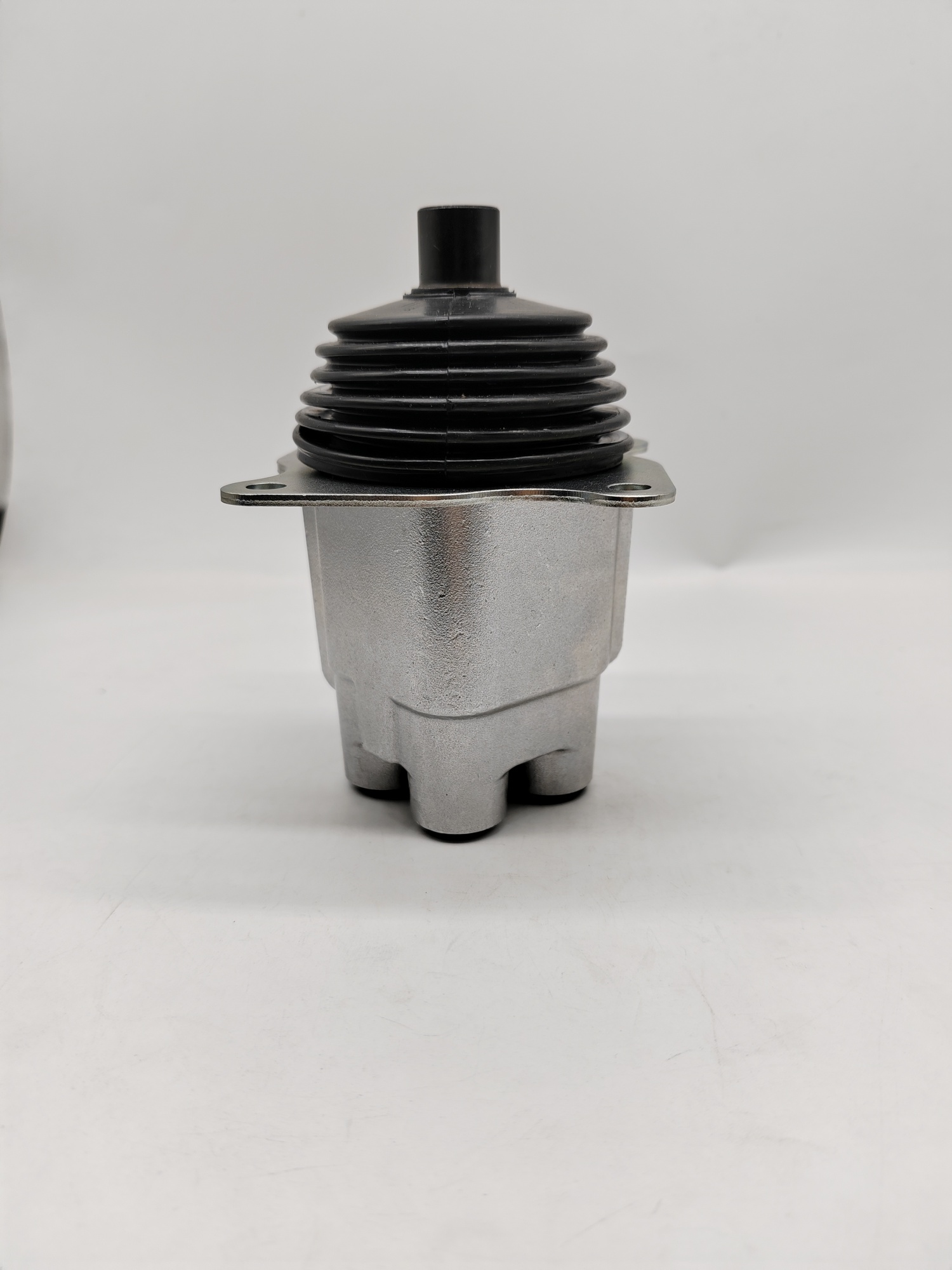 702-16-03530 PILOT VALVE FOR KOMATSU PC100 PC120 PC130 PC138 PC200 PC210 PC220 PC228 PC240 PC300 PC350 PC360 PC400 PC450 PC550-7-8