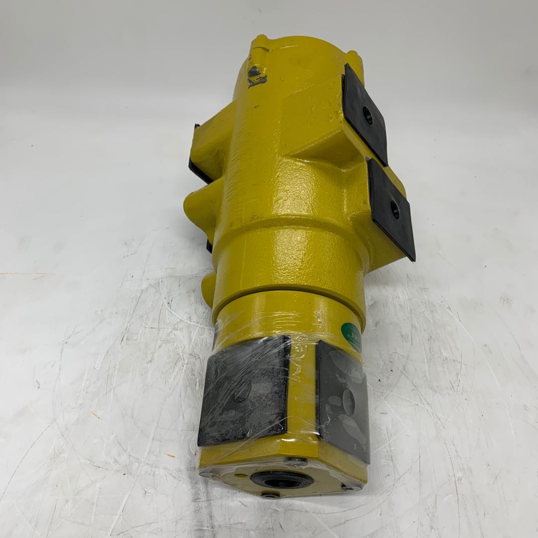 703-09-33100 CENTER JOINT SWIVEL FOR KOMATSU PC200-5-6 PC210 PC220 OC240