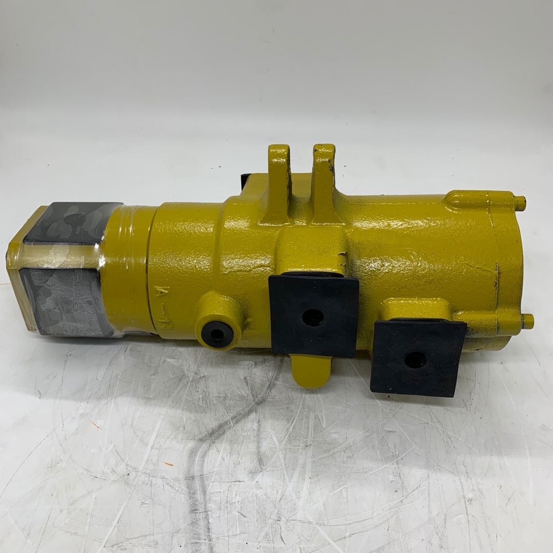 703-09-33100 CENTER JOINT SWIVEL FOR KOMATSU PC200-5-6 PC210 PC220 OC240