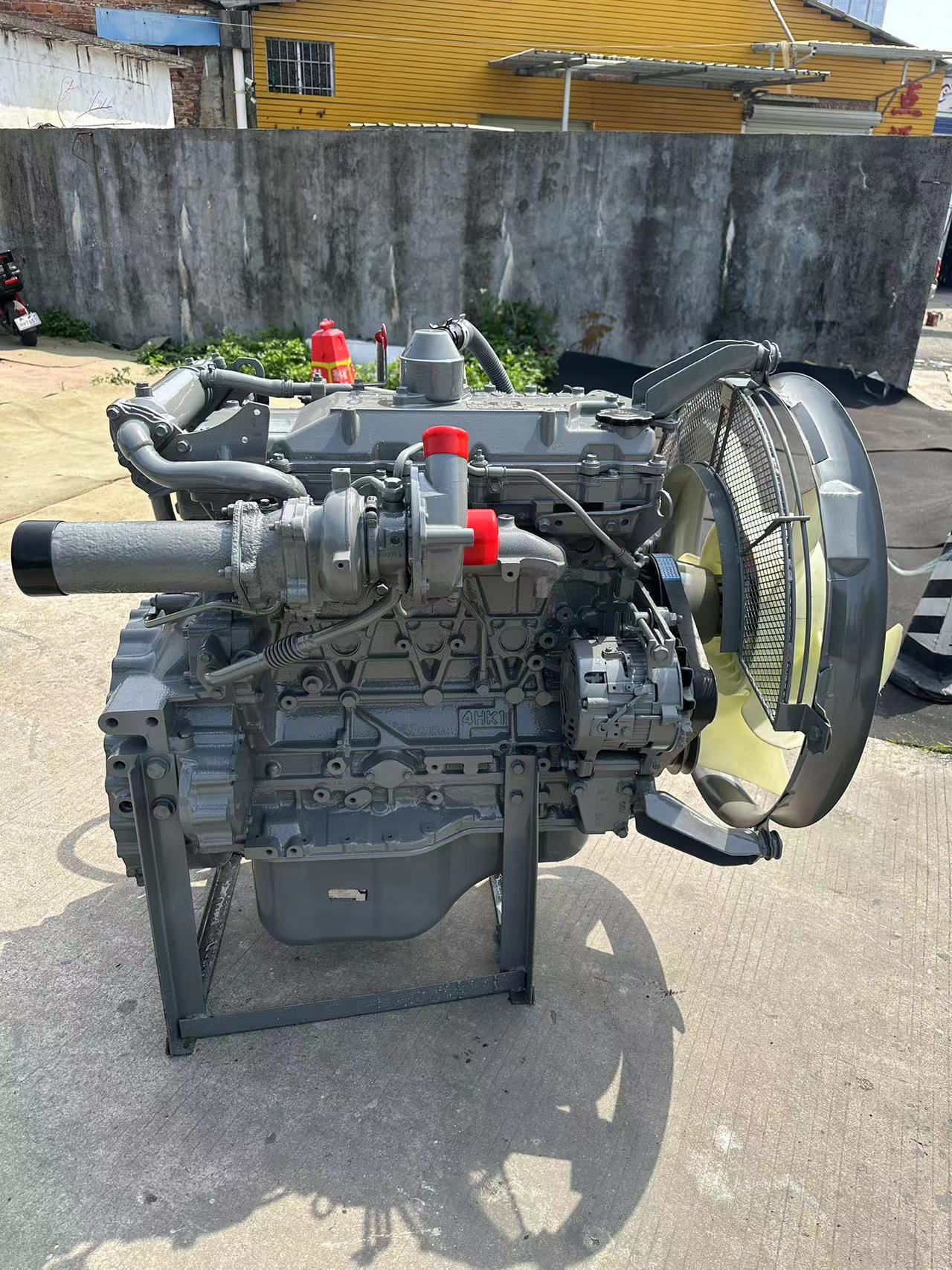 IZUSU 4HK1 Electronic fuel injection diesel engine remanufactured Use for HITACHI ZX240-5