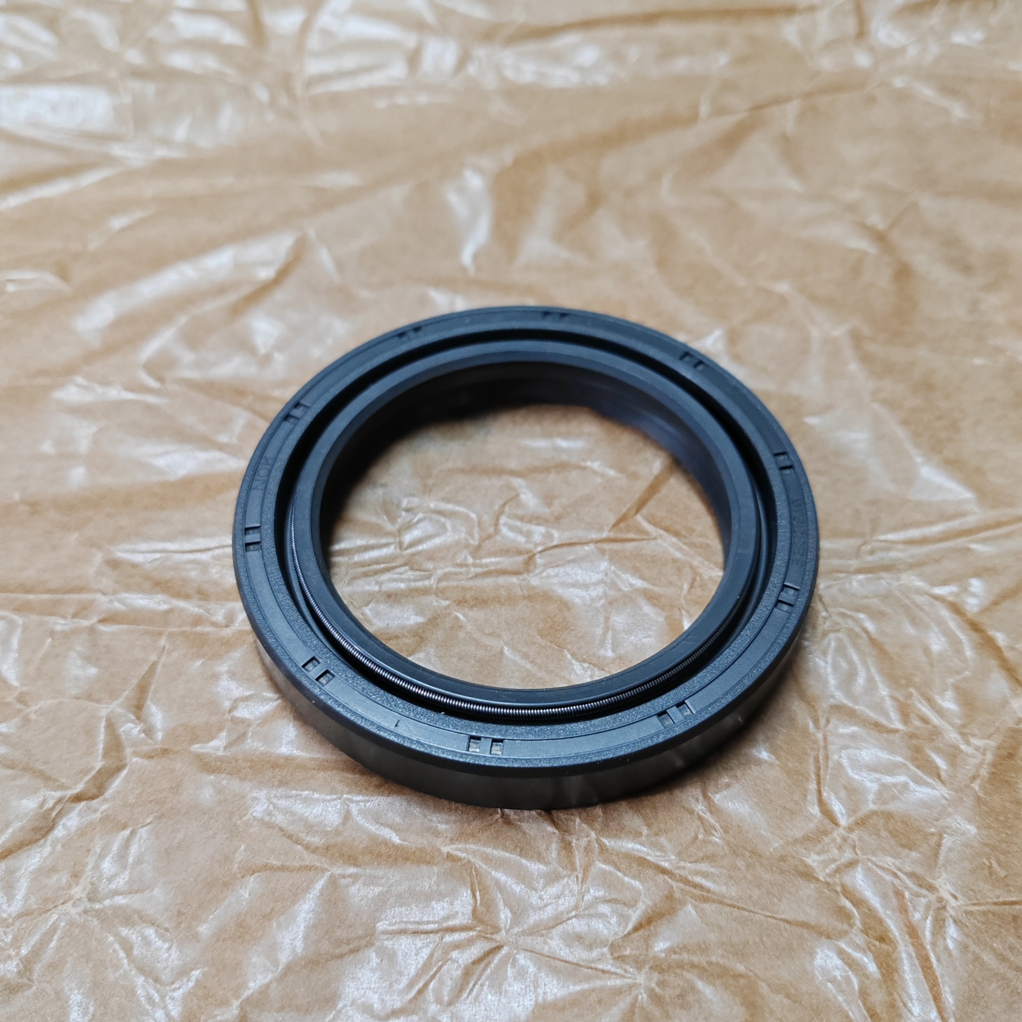 20Y-26-22420 20Y2622420 Oil Seals For KOMATSU Excavator Swing Machinery HB205 HB215 PC200 PC200CA PC200LL PC200SC PC220