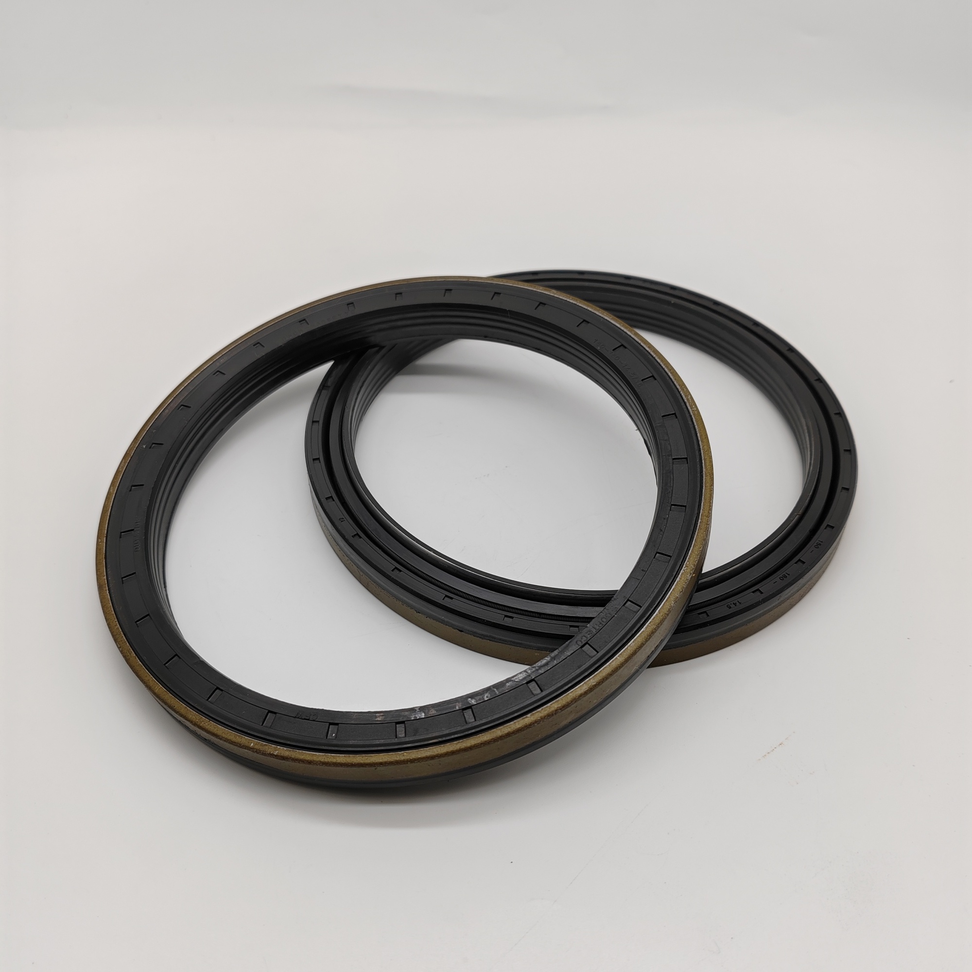  07012-10095 0701210095 07012 10095 Shaft Oil Seal For Komatsu Bulldozers Wheel Loader D65A D65E D65P D75A 542 545 558