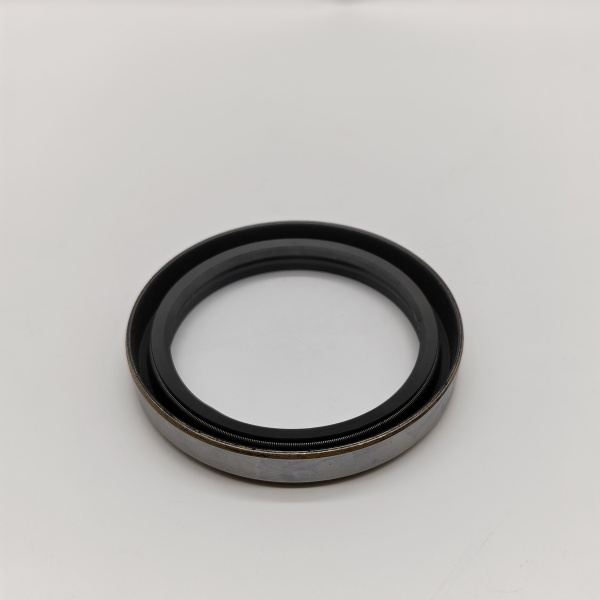 4253308 Oil Seal For Hitachi CX700HD CX900 CX900HD EX220-2 EX220-3 EX220-5 EX220-5 JPN EX220-5HHE EX230-5 EX230H-5