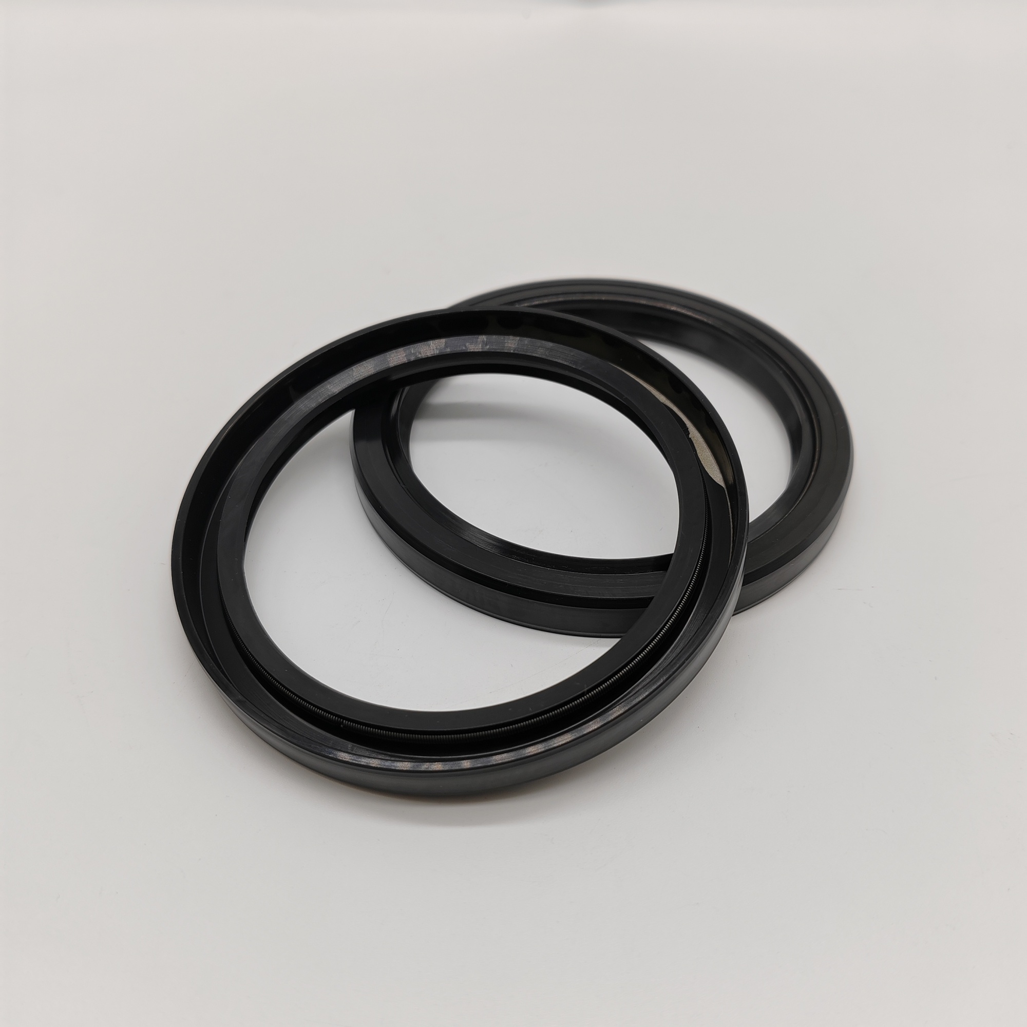 4310055 Oil Seal For Hitachi Heavy Equipment Pump Device EX100-3m EX100M-3 EX100M-3m EX100WD-3 EX100WD-3C EX120-3 EX120