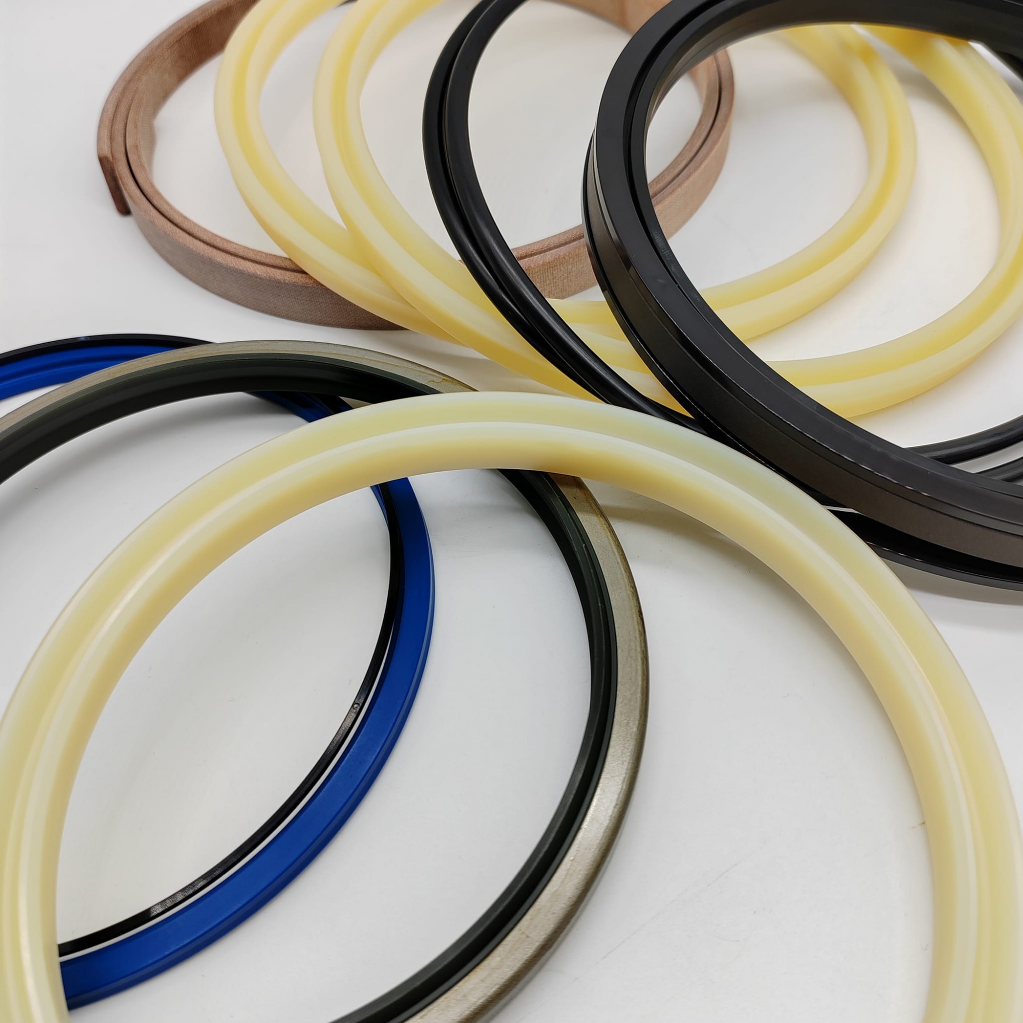 2438U1097R300 Kobelco Bucket Cylinder Seal Repair Kit For SK100 SK120LC