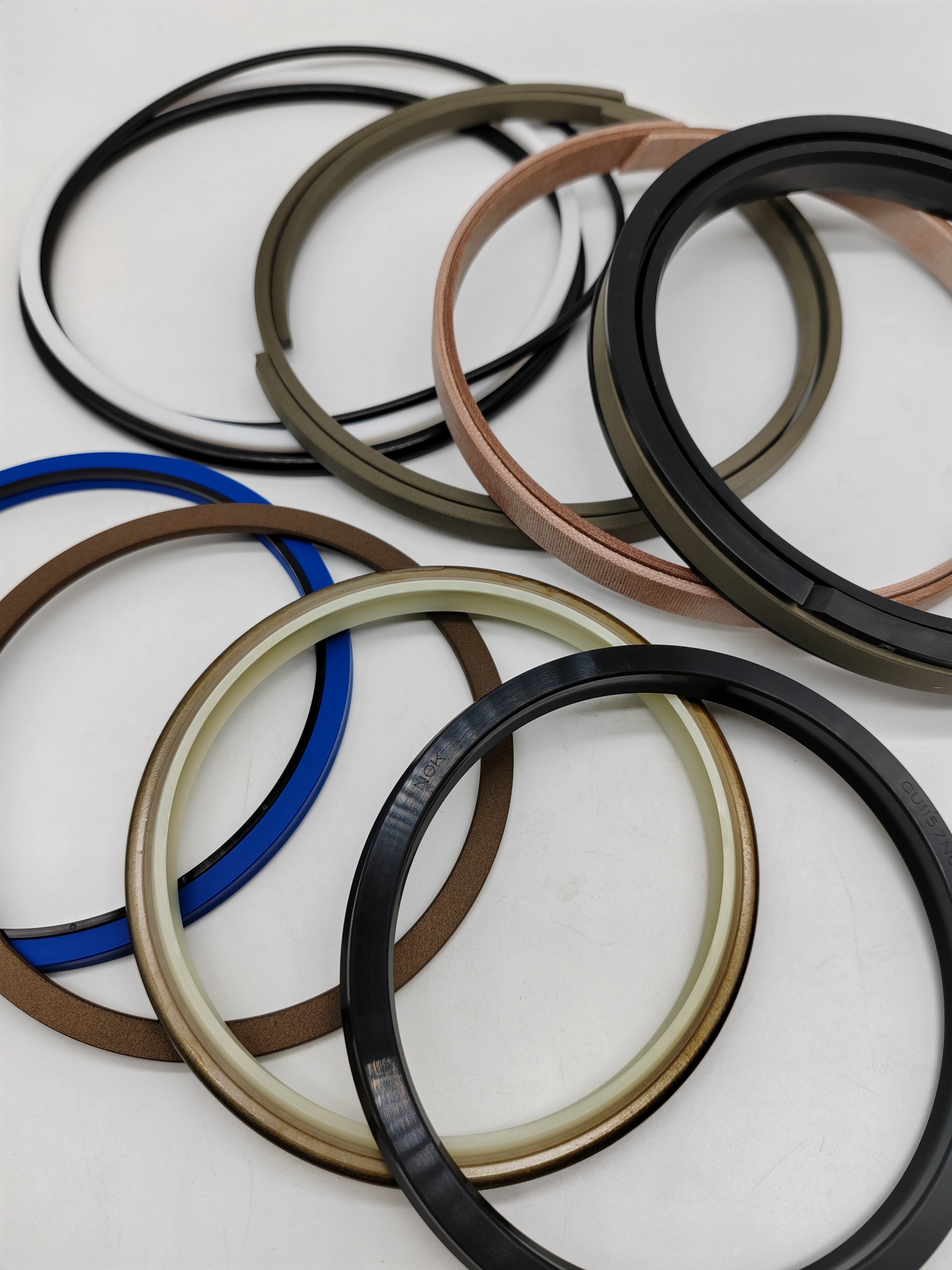 YN01V00004R100 Bucket Cylinder Piston Rod Seal Kit For KOBELCO SK200 SK200LC