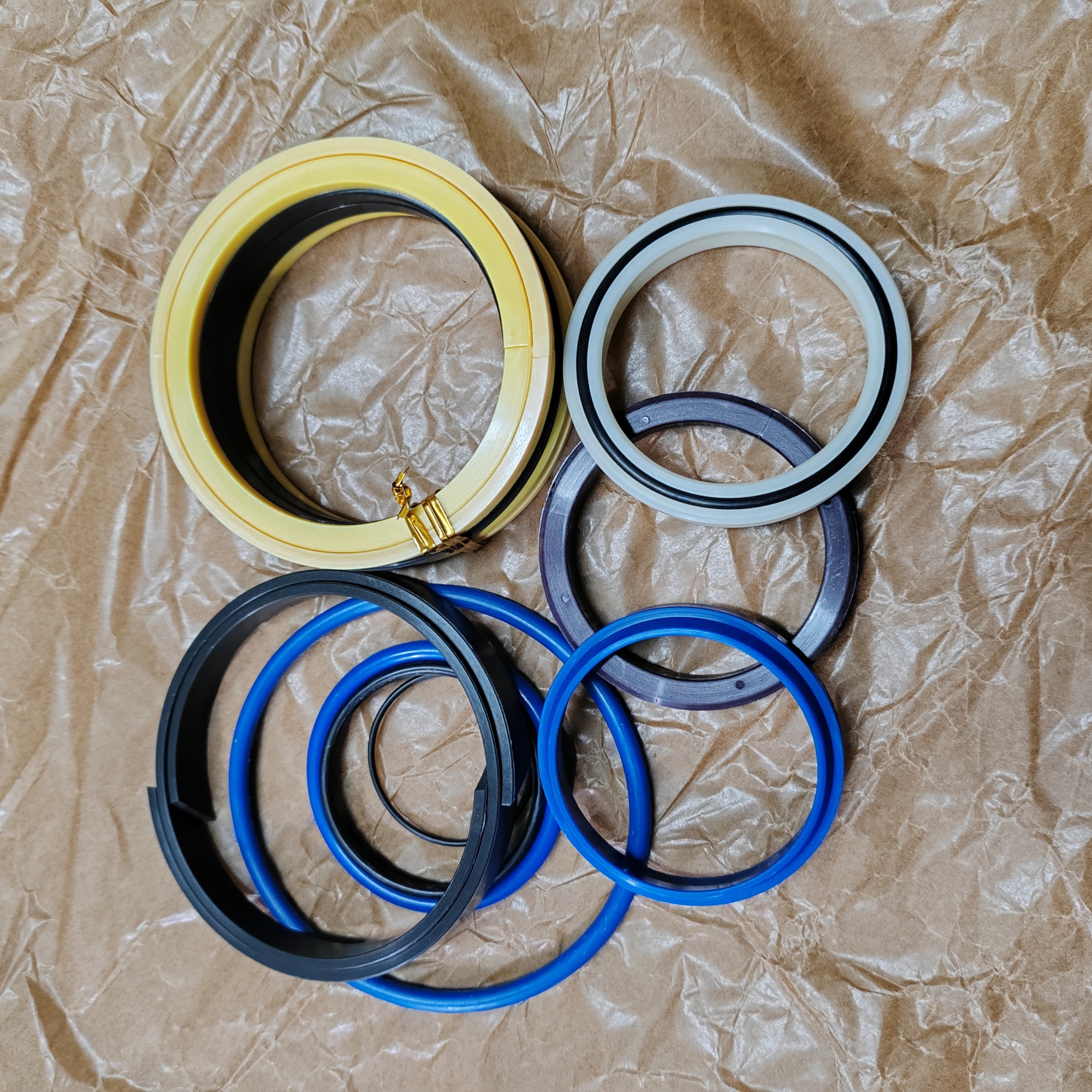 2438U1172R300 BUCKET CYLINDER SEAL KIT for KOBELCO SK330LC, SK300, SK300LC