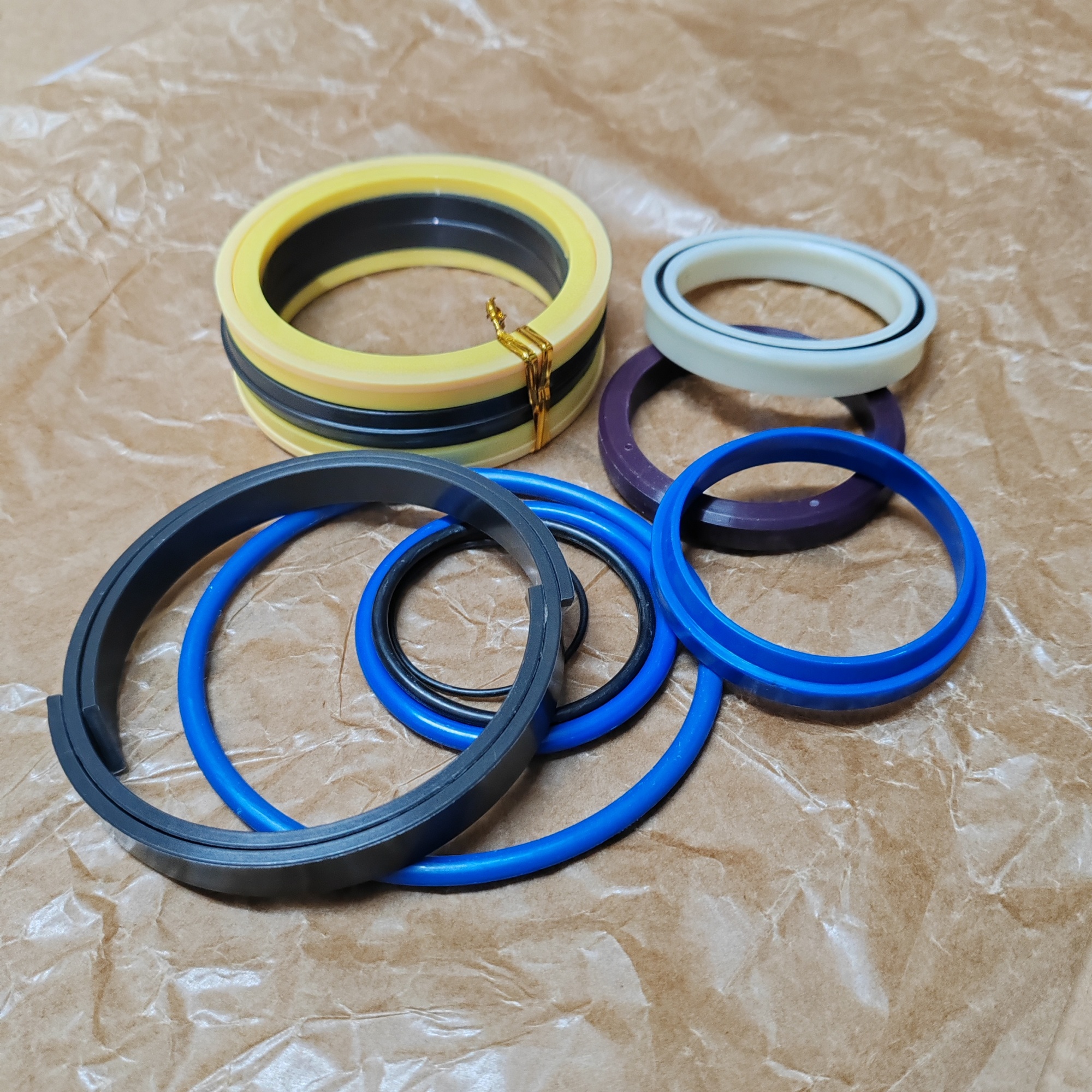 LB01V00020R300 BUCKET CYLINDER SEAL KIT for KOBELCO SK295-9, SK295-8