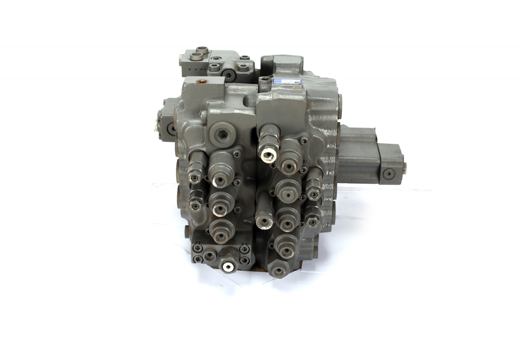 Excavator Spare Parts UX22-124 Hydraulic main control valve for SUMITOMO SH120