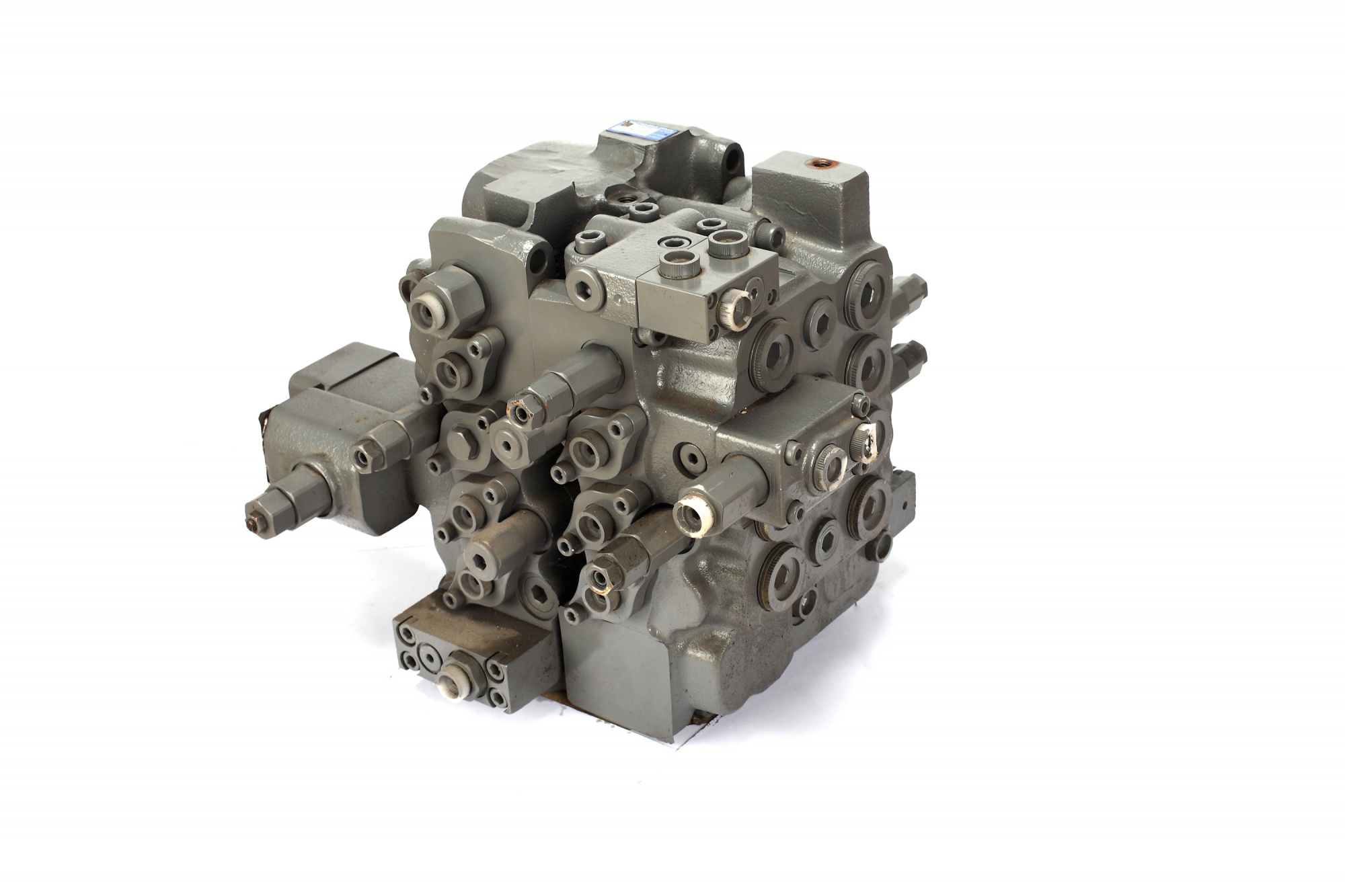 Excavator Spare Parts UX22-124 Hydraulic main control valve for SUMITOMO SH120