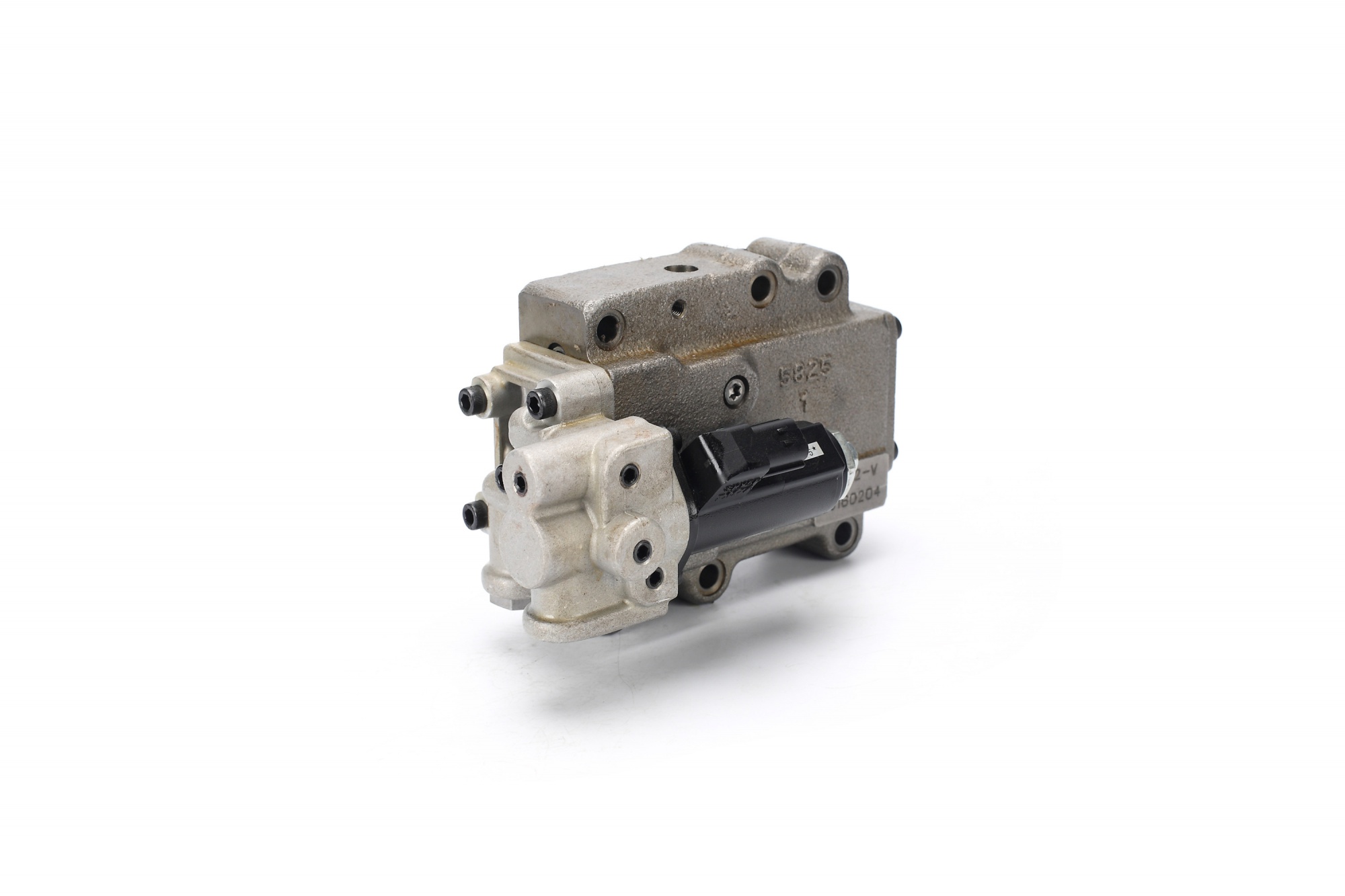 60E02 Excavators Distribution Valve Main Relief Valve For SK135-6