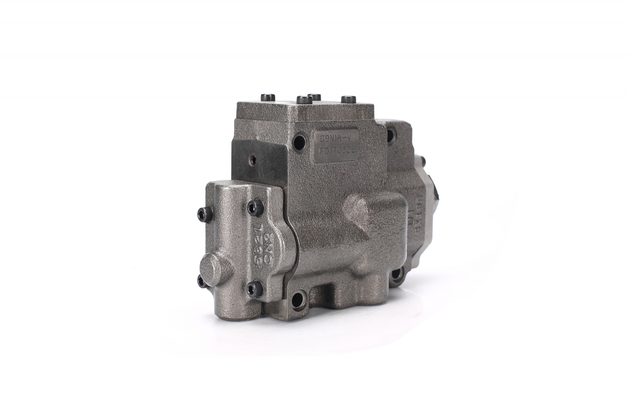G9X14 Excavators Distribution Valve Main Relief Valve For SH210-5 SH240-5 CASE210 CASE240