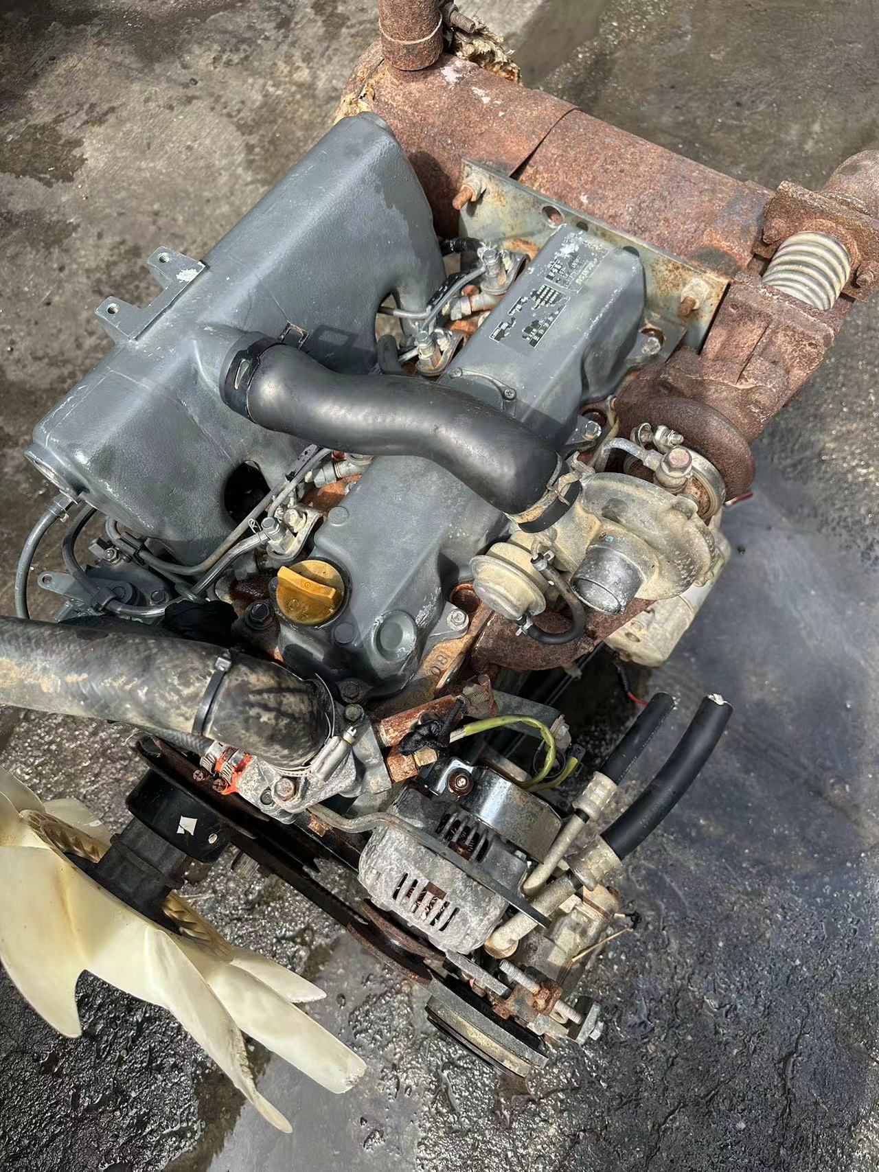 THE USED ENGINE 4D87 FOR PC56-7