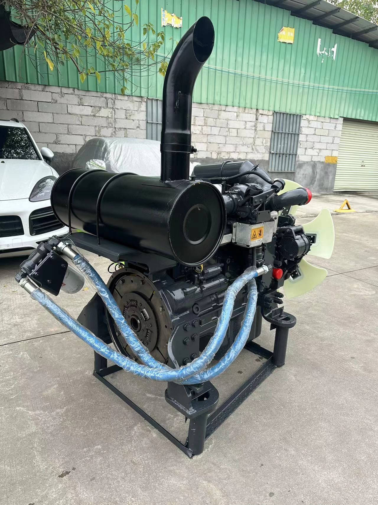 THE USED ENGINE 6D114 FOR PC360-7