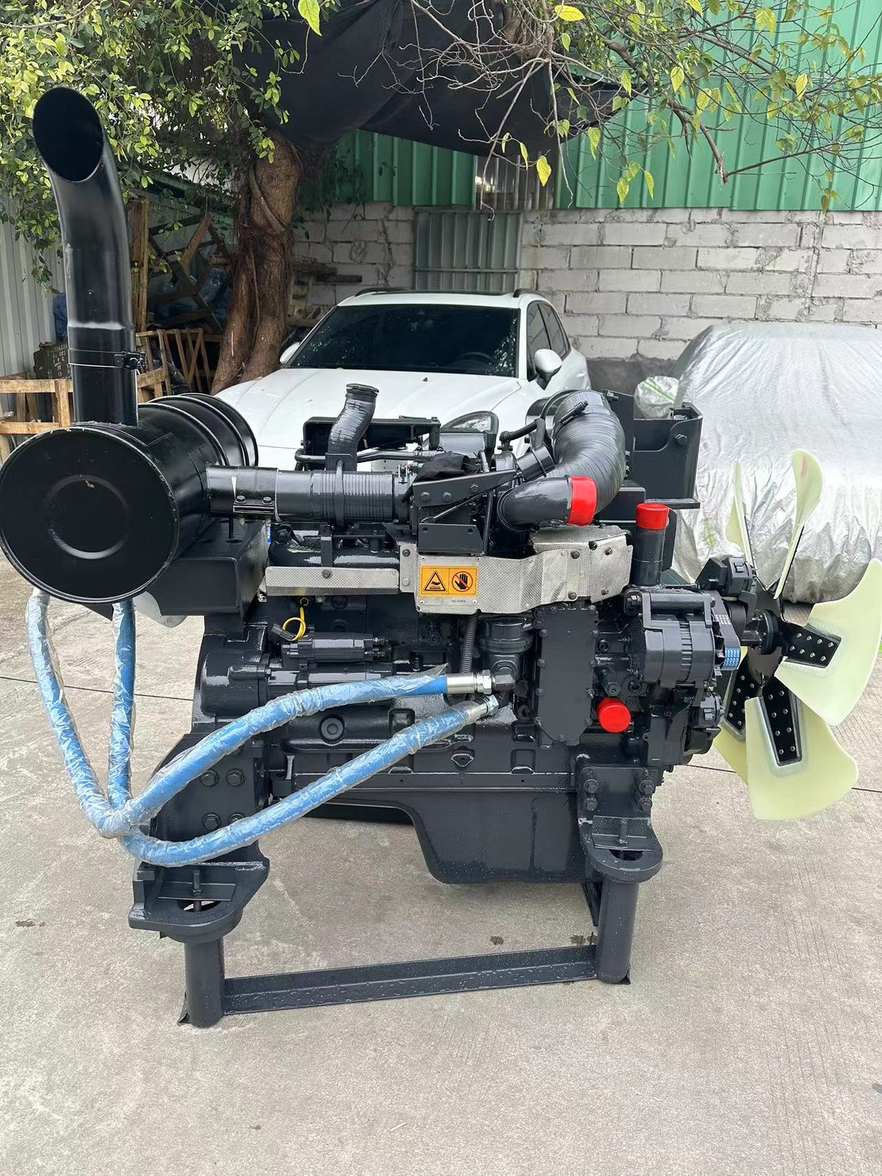 THE USED ENGINE 6D114 FOR PC360-7