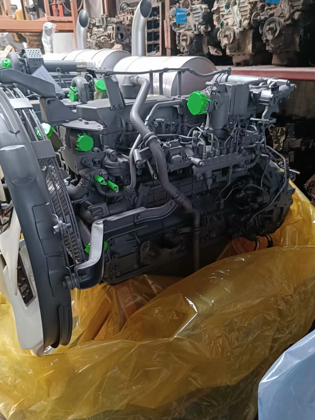 THE USED ENGINE 6HK1 FOR ZX360