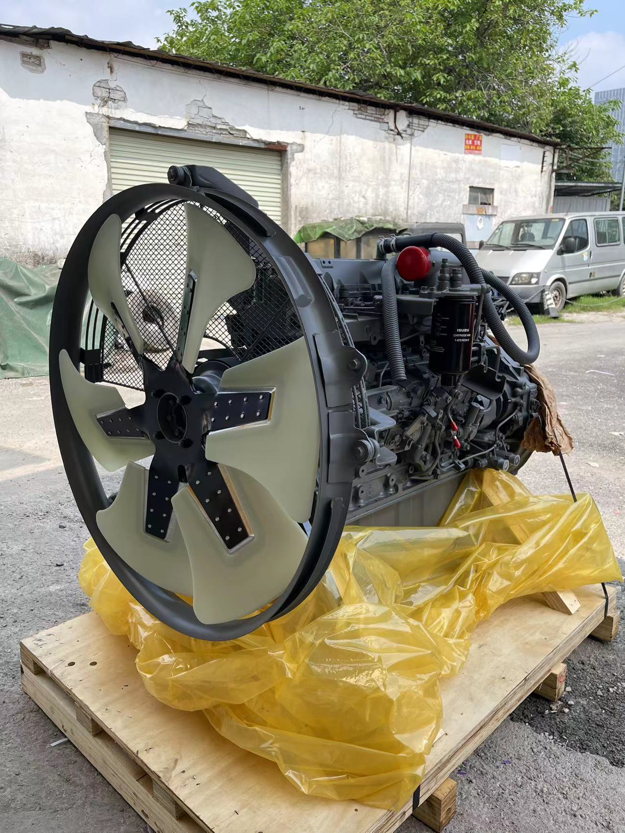 THE USED ENGINE 6HK1 FOR ZX300