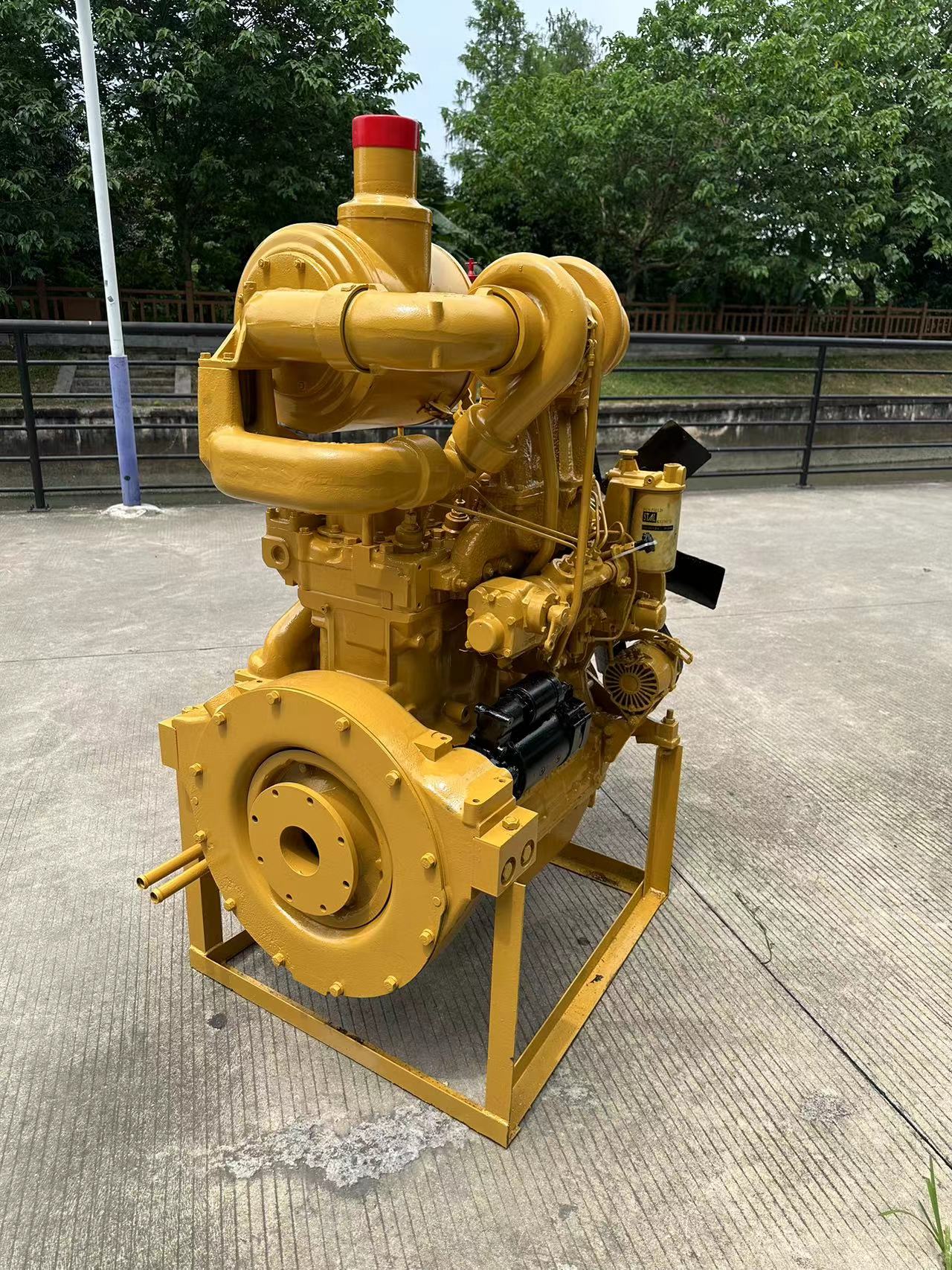 THE USED ENGINE 3304 FOR CATERPILLAR