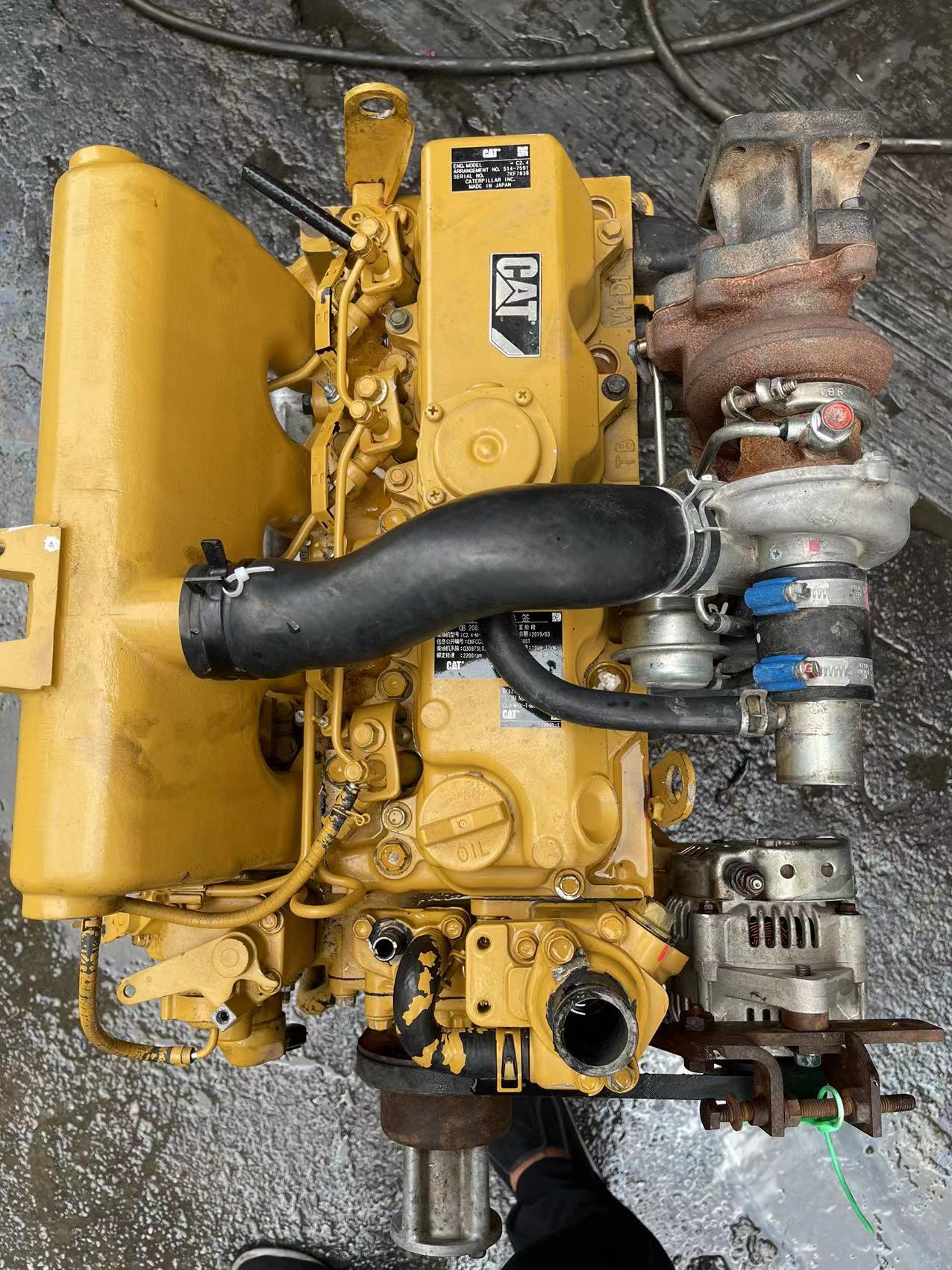 THE USED ENGINE C2.4 FOR Caterpillar 307E2/E