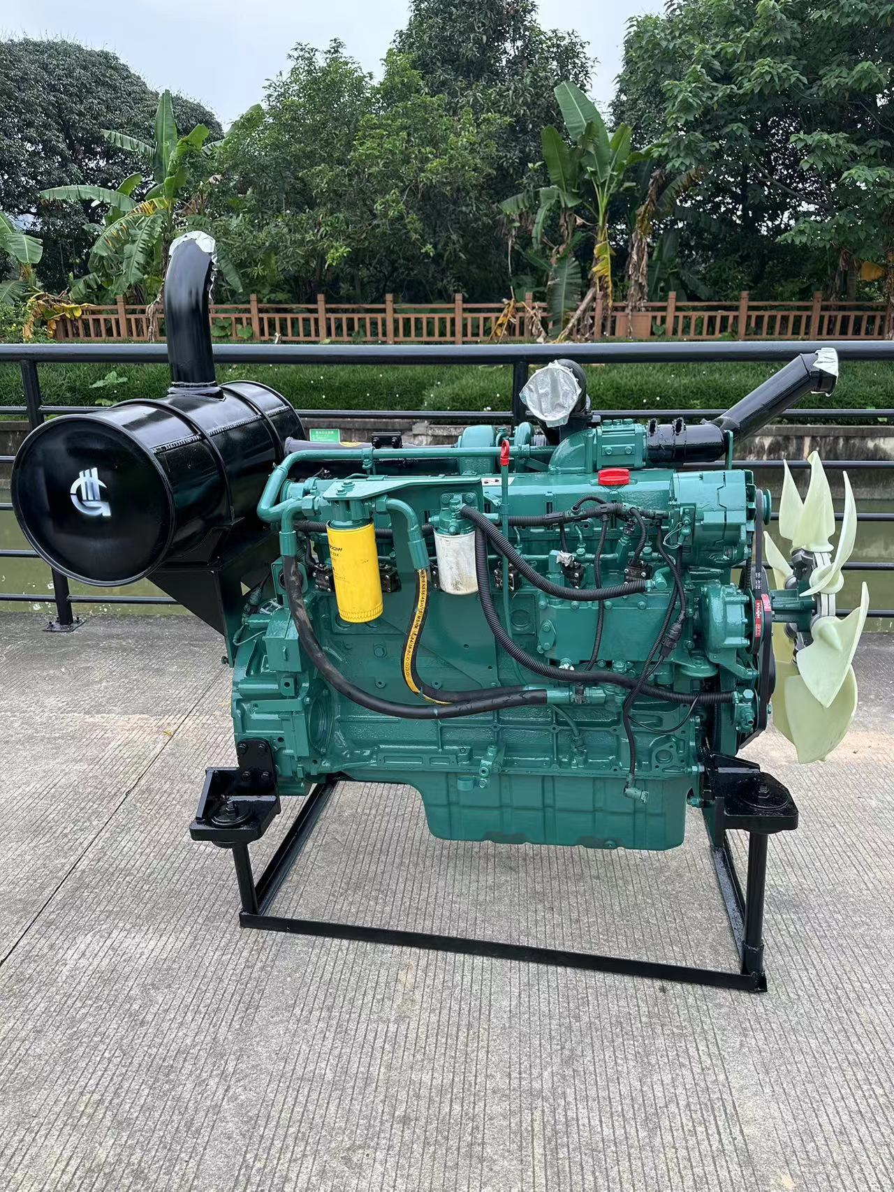 THE USED ENGINE D7D FOR  EC240 EC290