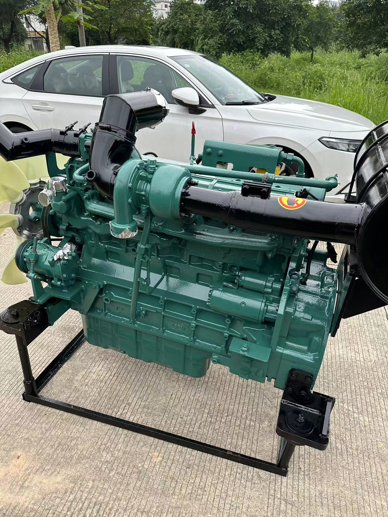 THE USED ENGINE D7D FOR  EC240 EC290