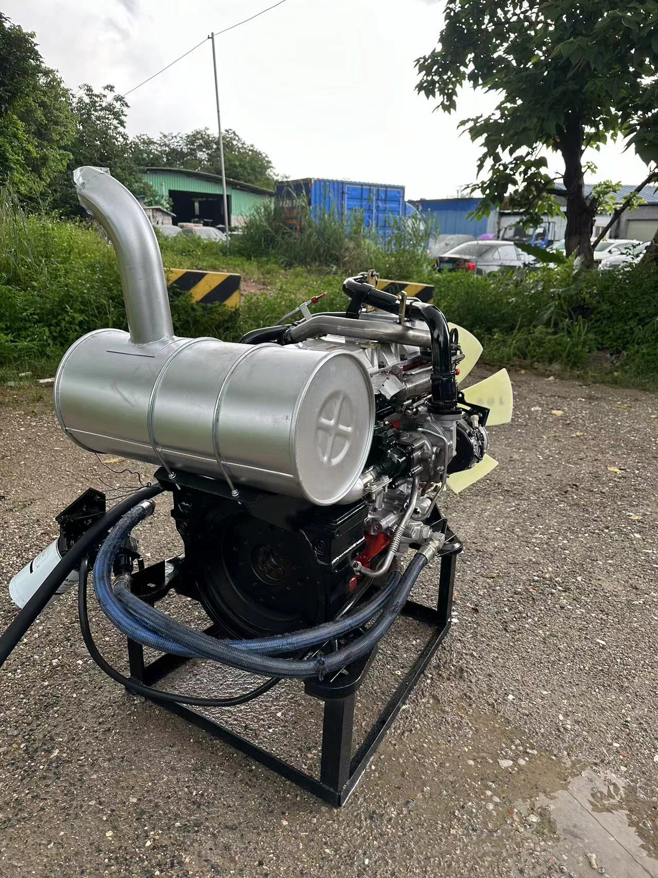 THE USED ENGINE J05E FOR SK250-8