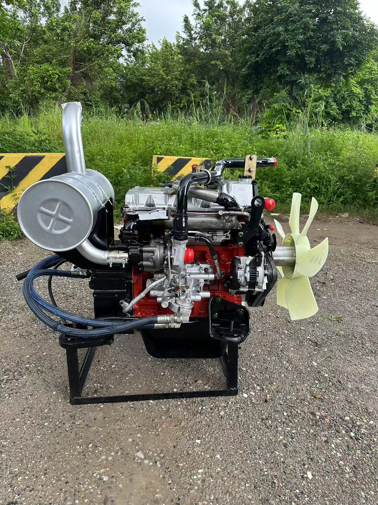 THE USED ENGINE J05E FOR SK250-8