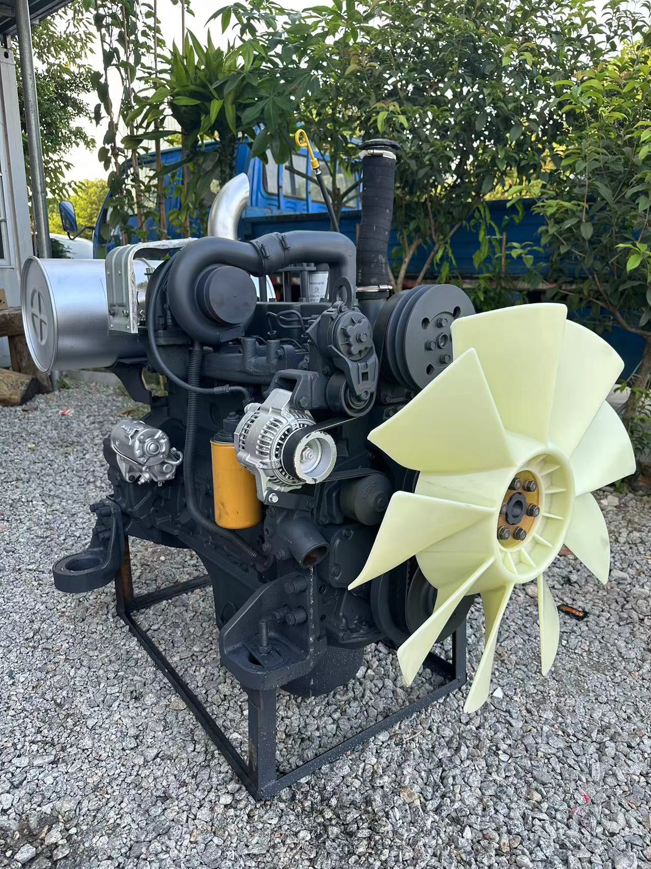 THE USED ENGINE FOR KOMATSU PC200-6 6D102