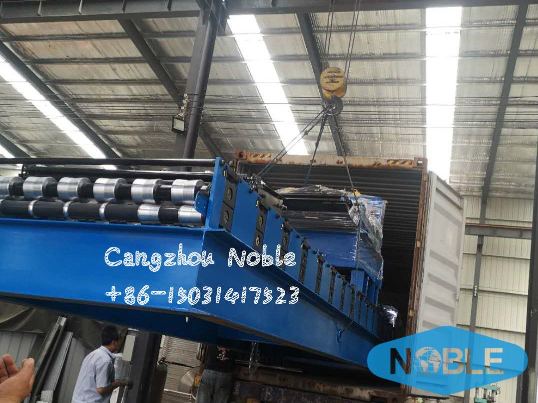 Glazed tile roofing machine