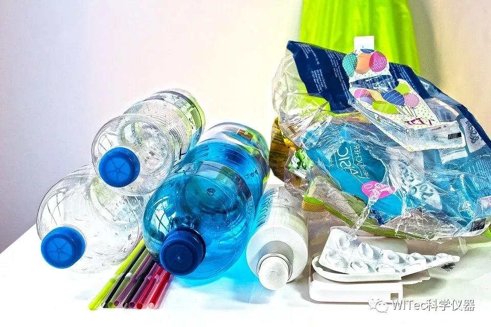 开盖有”奖“？不，有微塑料污染！ | 拉曼技术助力研究微塑料污染