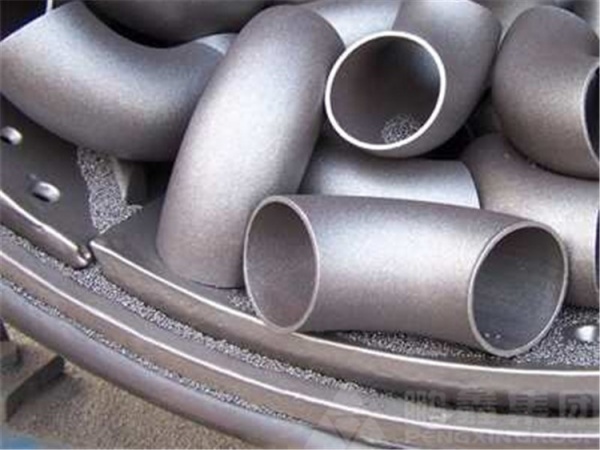 Alloy pipe fittings