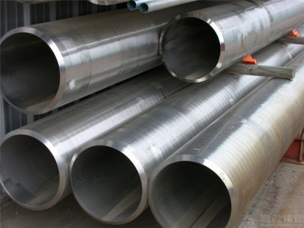 Stainless steel pipe