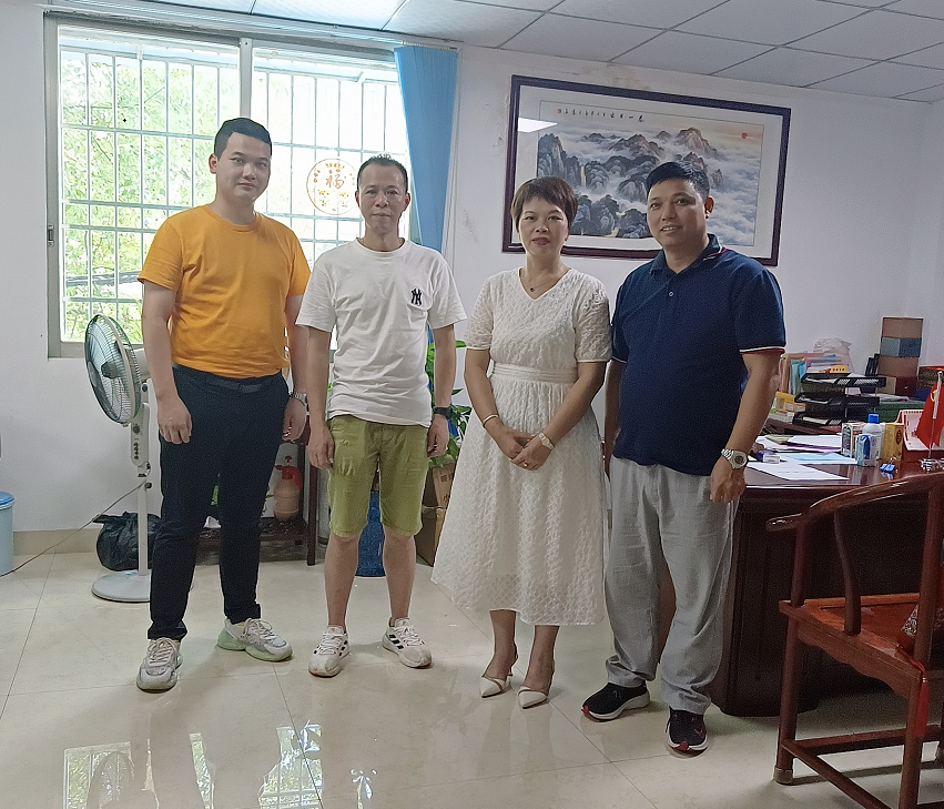 我司对韶关洪灾受灾客户开展慰问活动