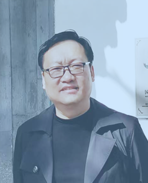 营销部总经理：欧阳光普，深耕环保材料领域二十余载。是中国材料研究学会等多家学术团体会员、研究机构研究员。