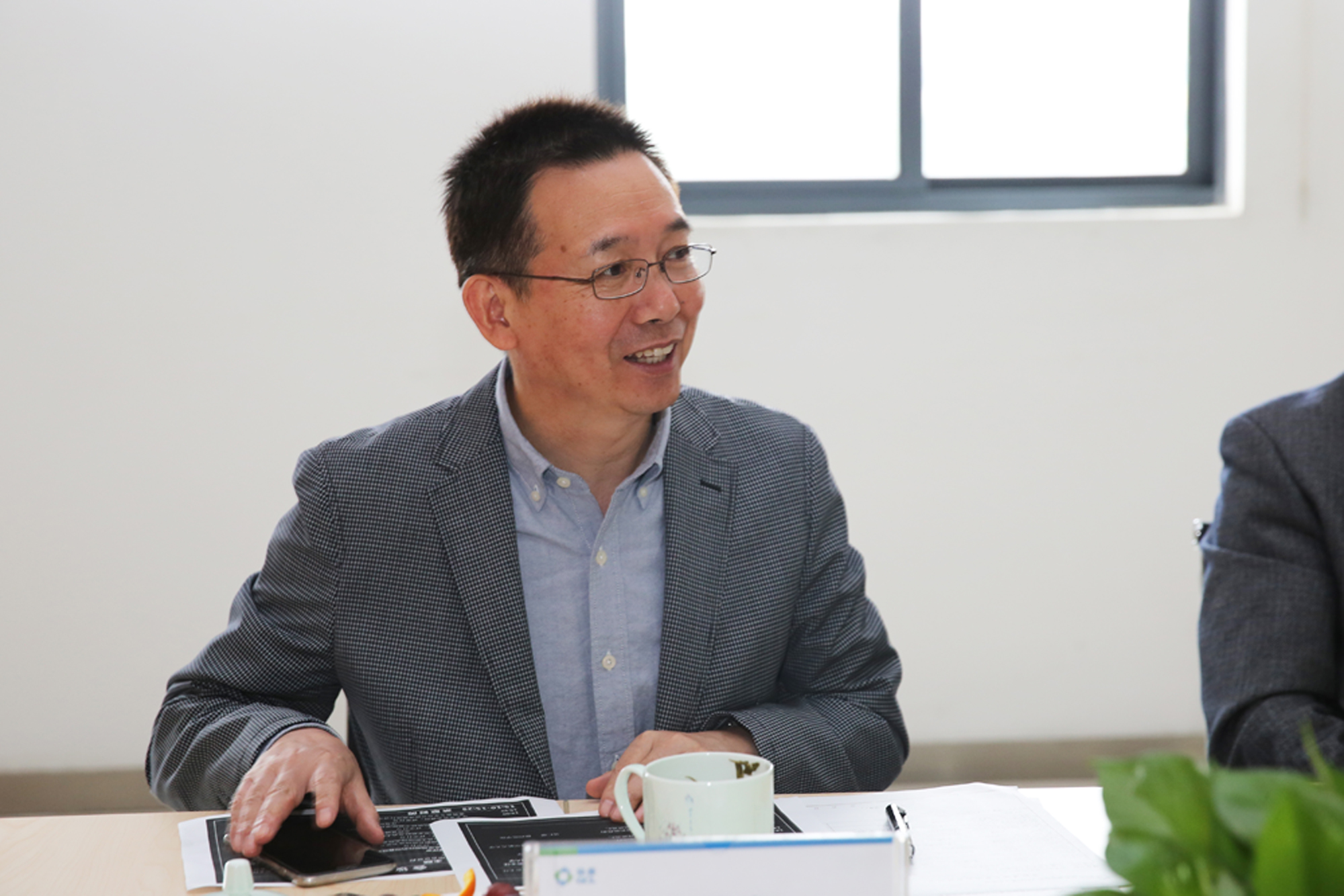 中科院院士杨德仁教授莅临徐州光伏指导工作