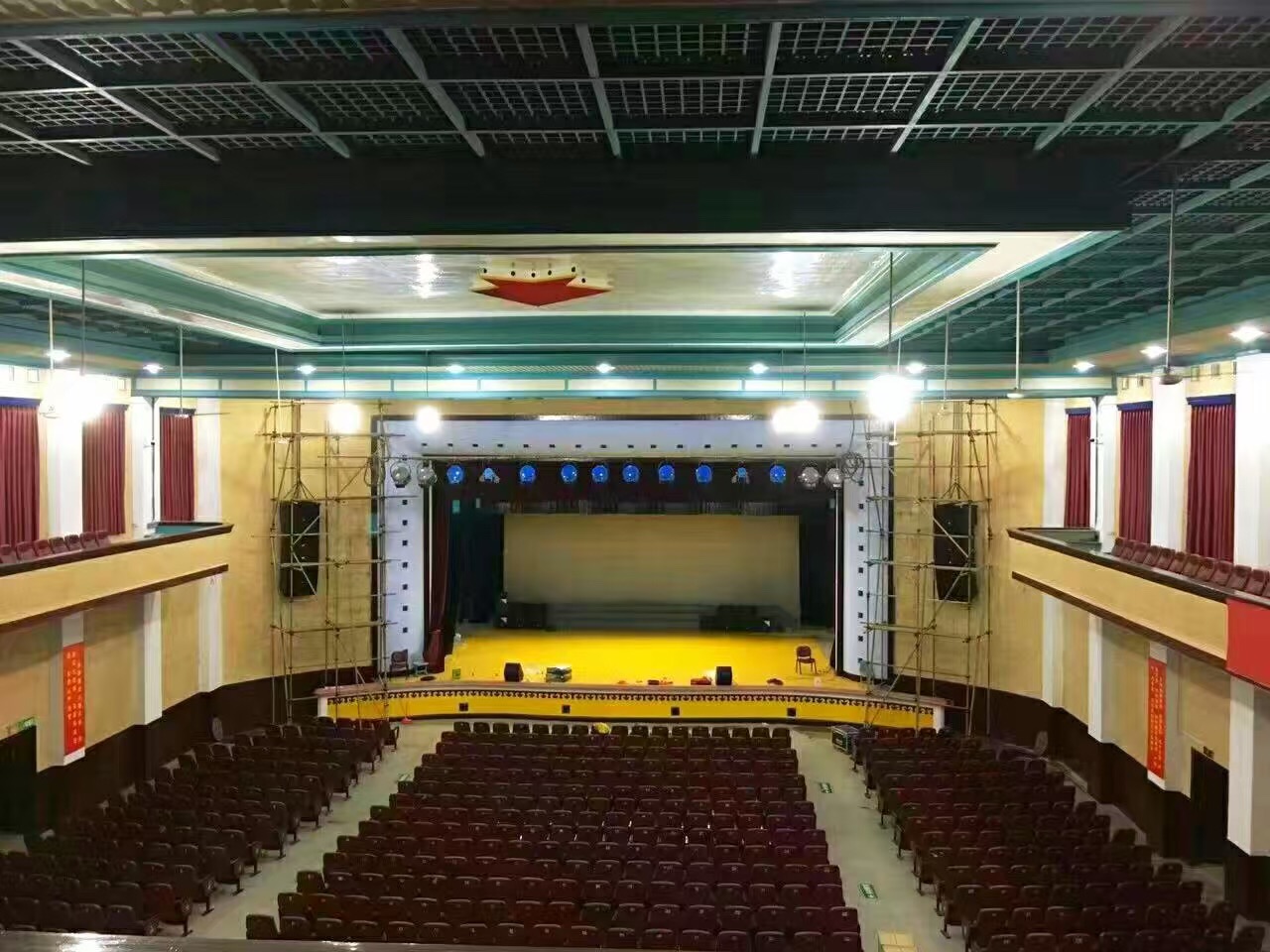HARMAN(哈曼)双十二线阵音响系统成功应用于南安人民大会堂