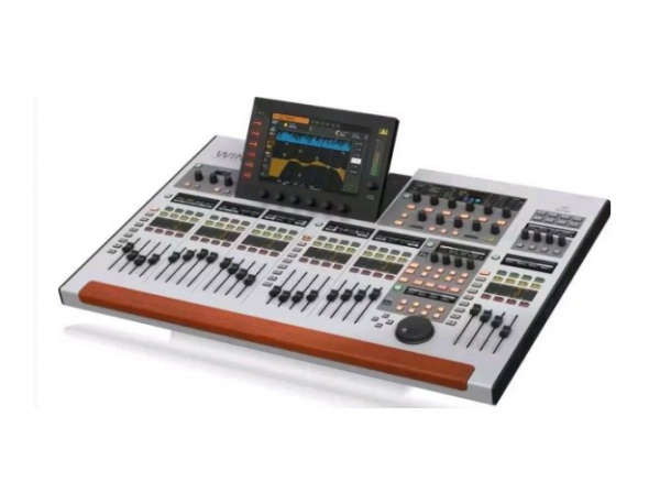 48通道28总线全立体声数字调音台