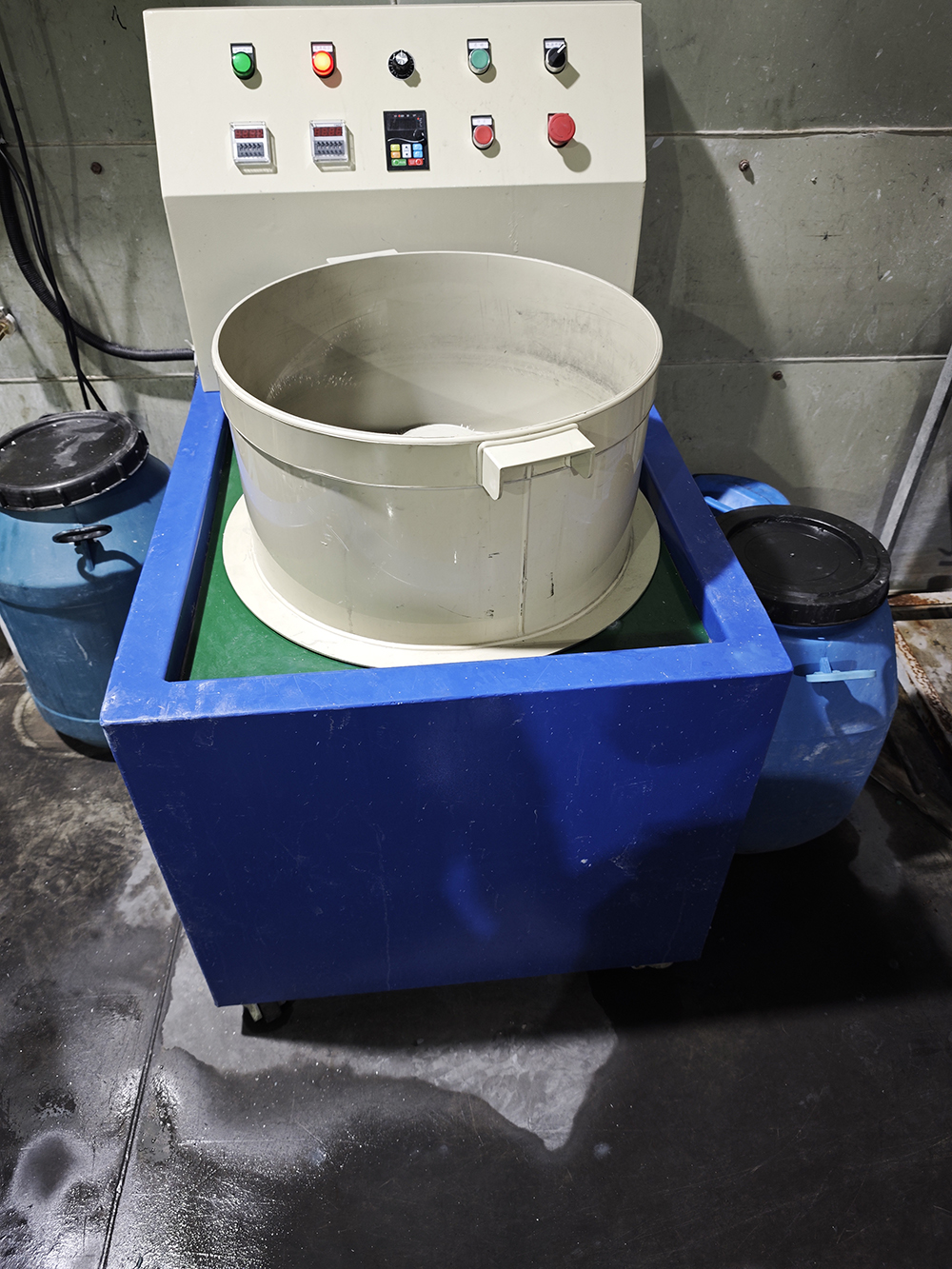 Magnetic Grinder