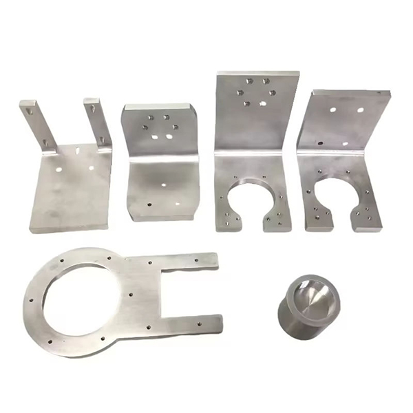 Forging and Casting: The Two Souls of Metal Forming, A Dialogue of Power and Flow