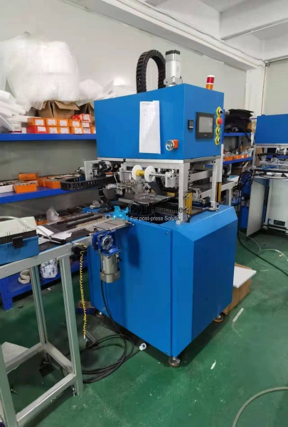 Auto hot stamp and thumb cutter