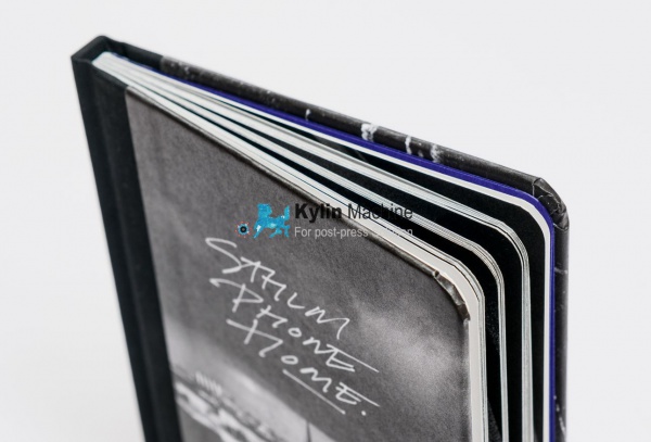 Book block trimming machine